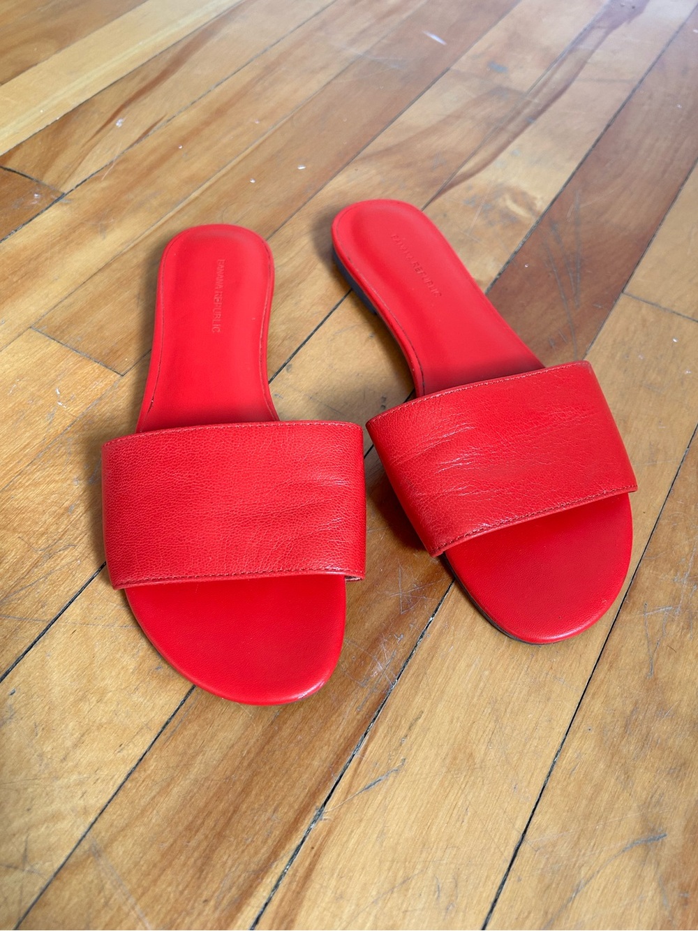 Flat Leather Slide Sandals